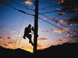 13 de julio Día del Trabajador de la Electricidad