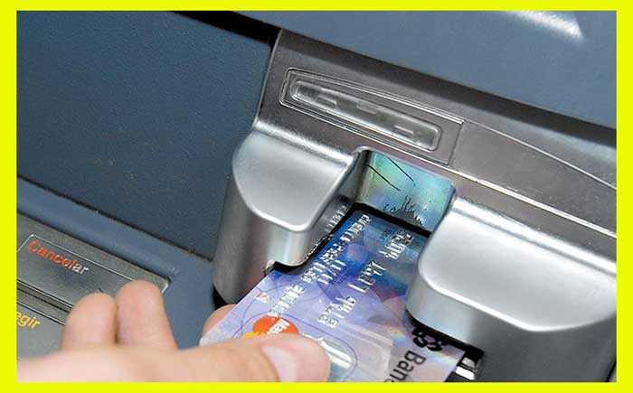 Como sacar plata del cajero - De qué lado se introduce la tarjeta en el cajero